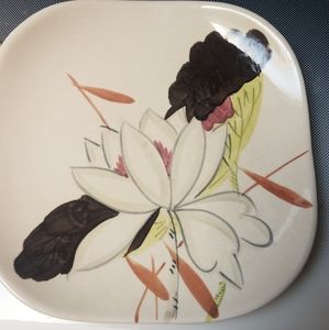 HTF Red Wing Magnolia 2 dinner plates 2 salad plates au courant design